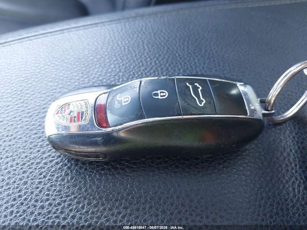 2014 PORSCHE CAYENNE
