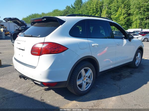 2014 PORSCHE CAYENNE