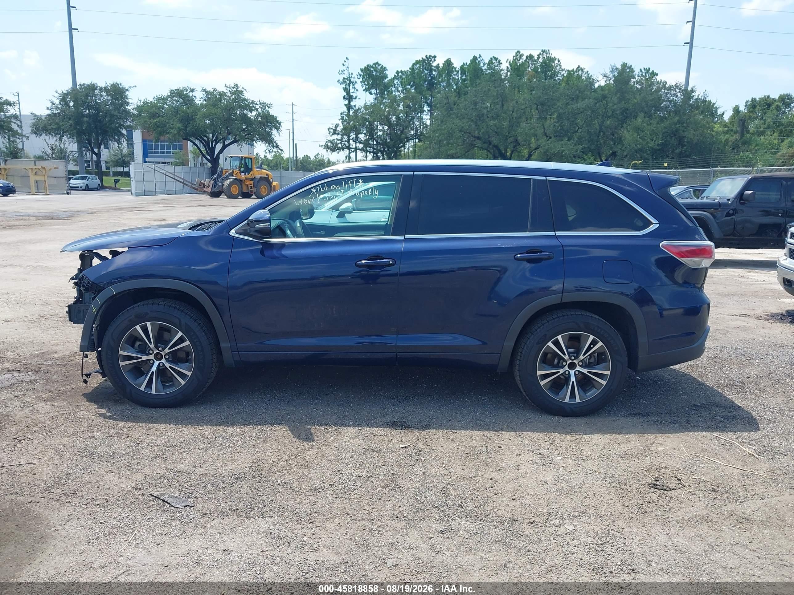 2016 TOYOTA HIGHLANDER XLE V6