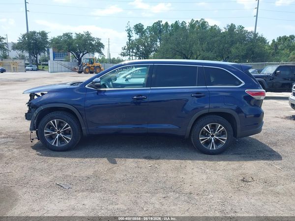 2016 TOYOTA HIGHLANDER XLE V6