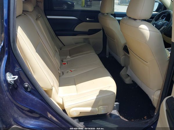 2016 TOYOTA HIGHLANDER XLE V6