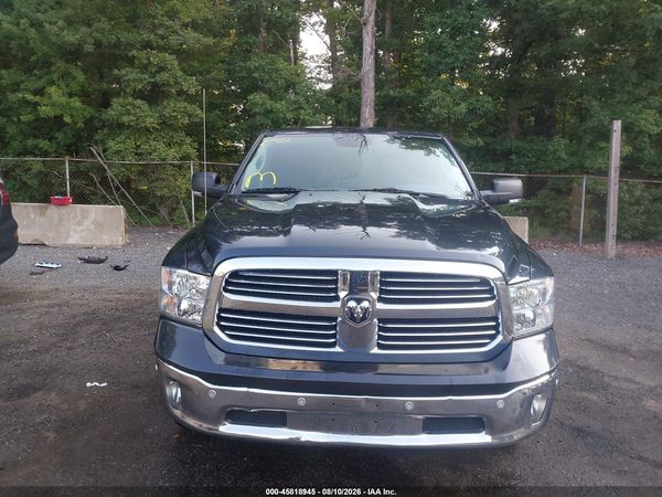 2017 RAM 1500 SLT