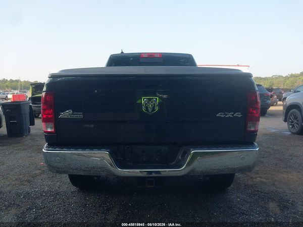 2017 RAM 1500 SLT