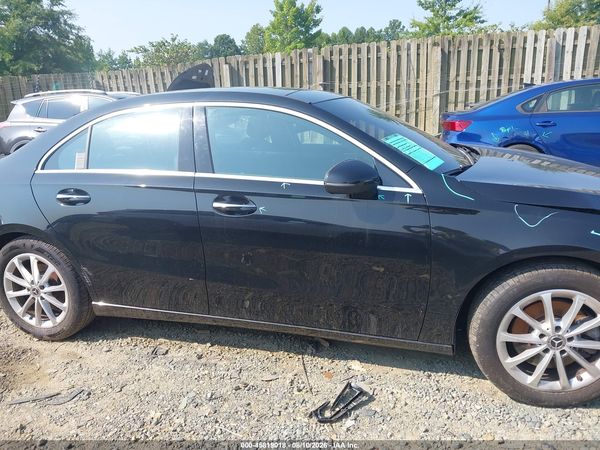 2019 MERCEDES-BENZ A 220 A220