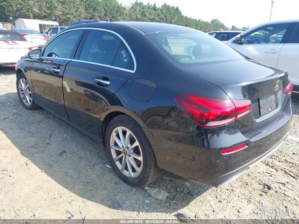 2019 MERCEDES-BENZ A 220 A220