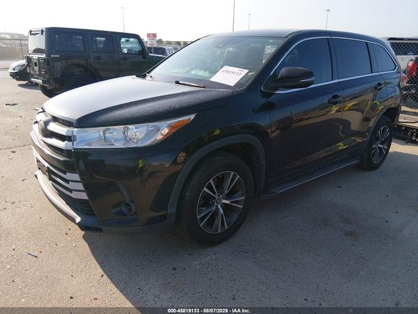 2017 TOYOTA HIGHLANDER LE