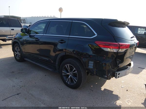 2017 TOYOTA HIGHLANDER LE