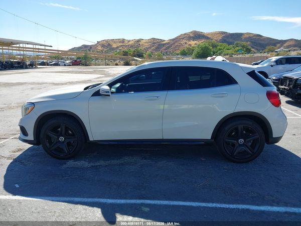 2016 MERCEDES-BENZ GLA 250 GLA250