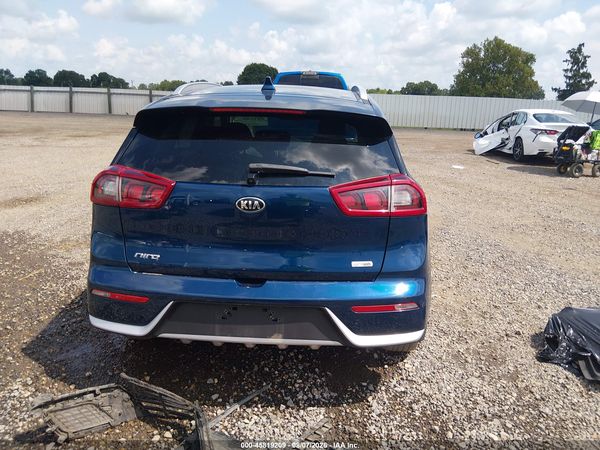 2019 KIA NIRO LX