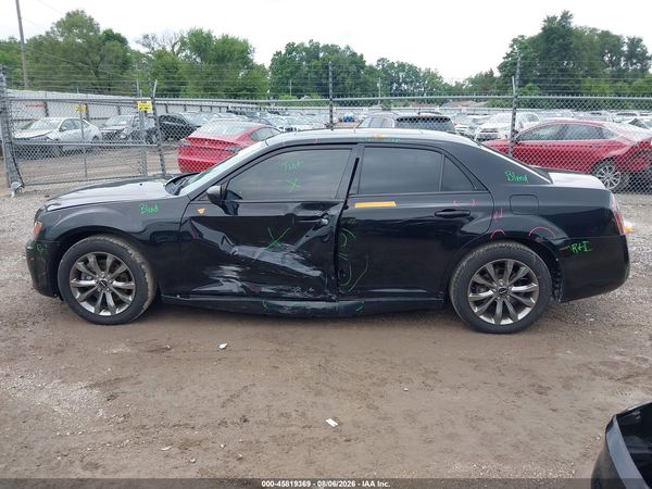 2014 CHRYSLER 300