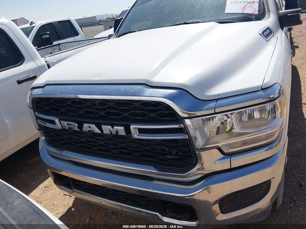 2023 RAM 3500 TRADESMAN  4X4 8' BOX