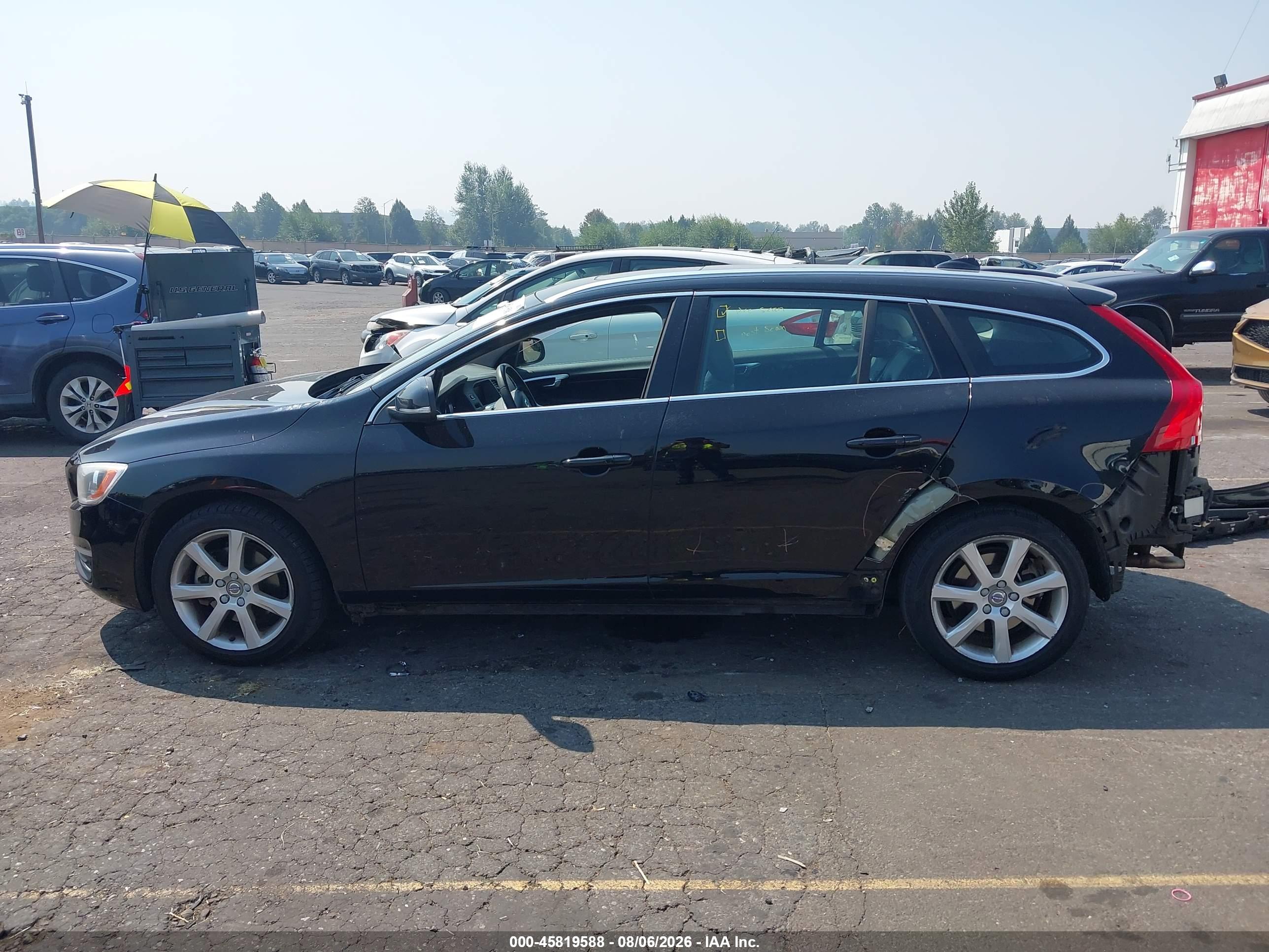 2017 VOLVO V60 T5 PREMIER