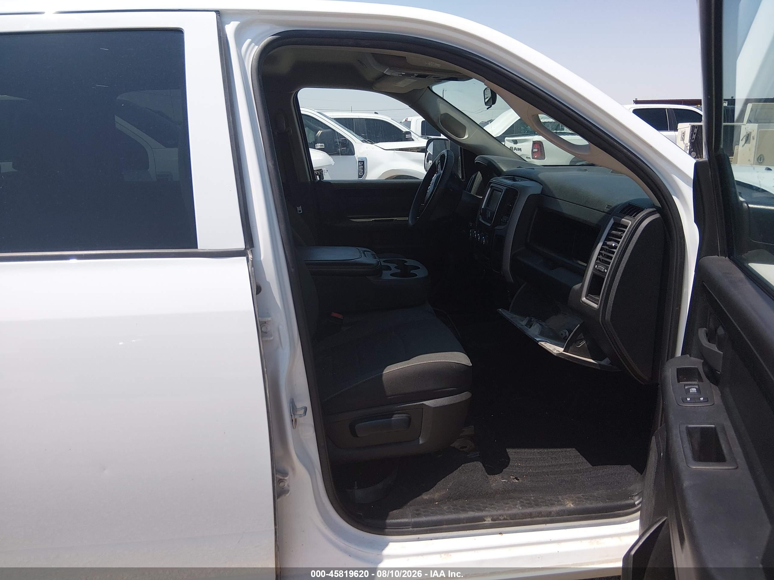2022 RAM 1500 CLASSIC TRADESMAN  4X4 5'7 BOX