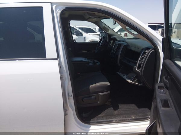 2022 RAM 1500 CLASSIC TRADESMAN  4X4 5'7 BOX