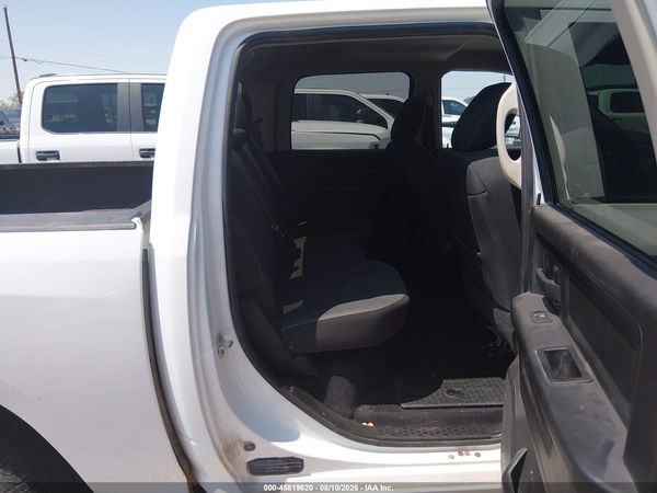 2022 RAM 1500 CLASSIC TRADESMAN  4X4 5'7 BOX