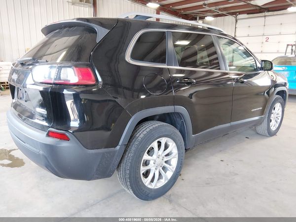 2019 JEEP CHEROKEE LATITUDE 4X4 — I4