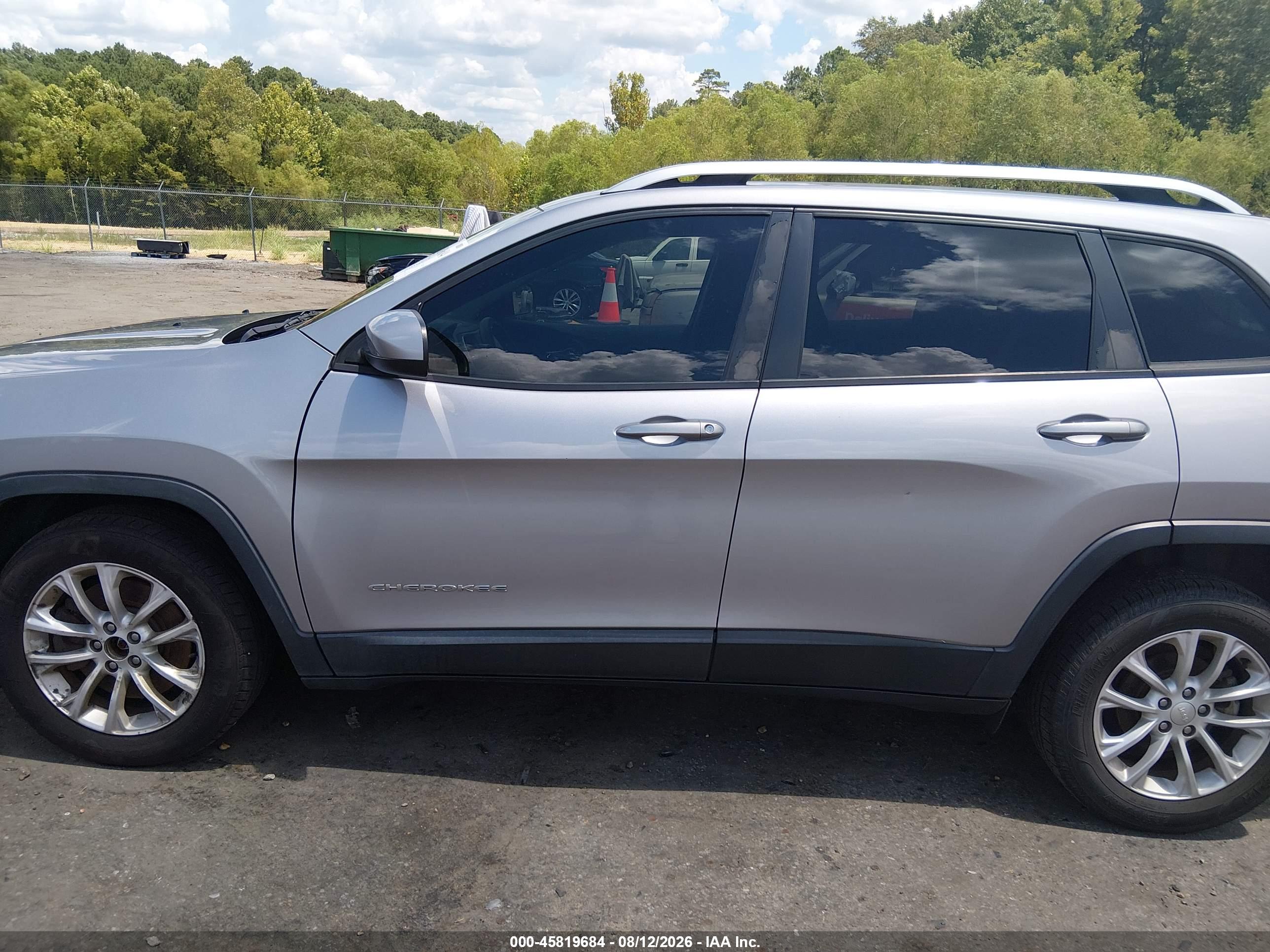 2020 JEEP CHEROKEE LATITUDE FWD