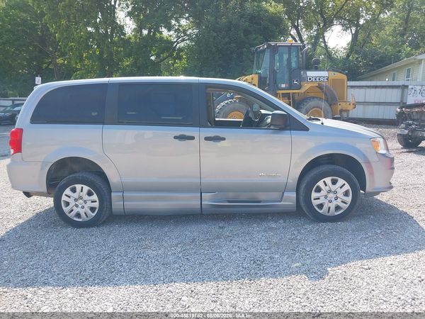 2019 DODGE GRAND CARAVAN SE