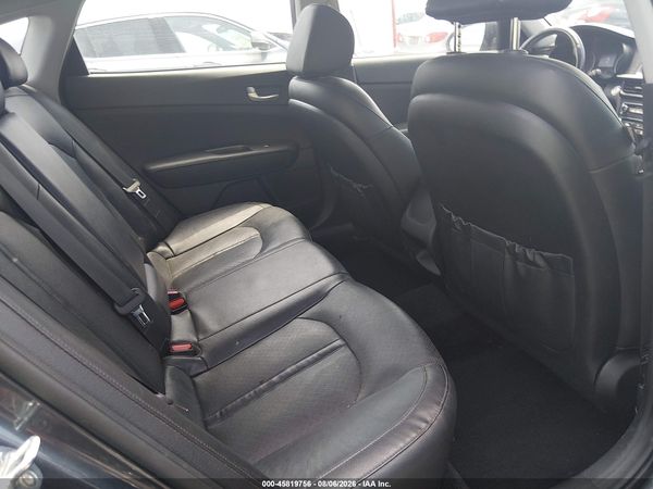 2020 KIA OPTIMA SE
