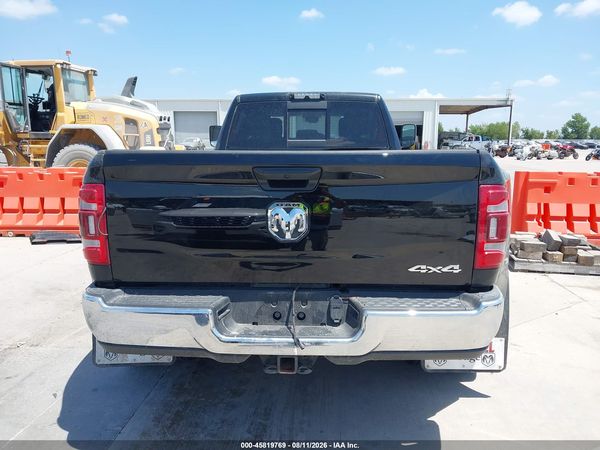 2020 RAM 3500 TRADESMAN  4X4 8' BOX