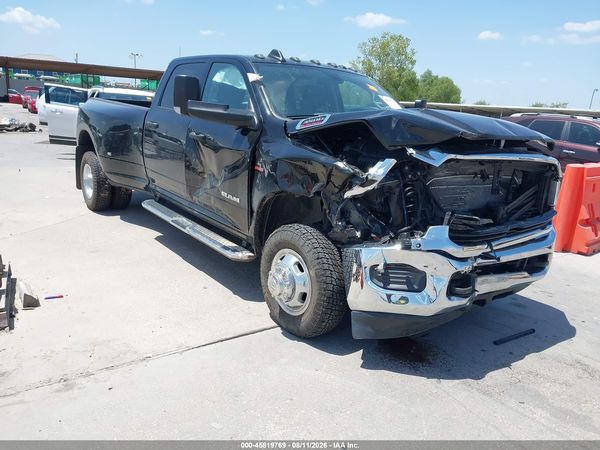 2020 RAM 3500 TRADESMAN  4X4 8' BOX
