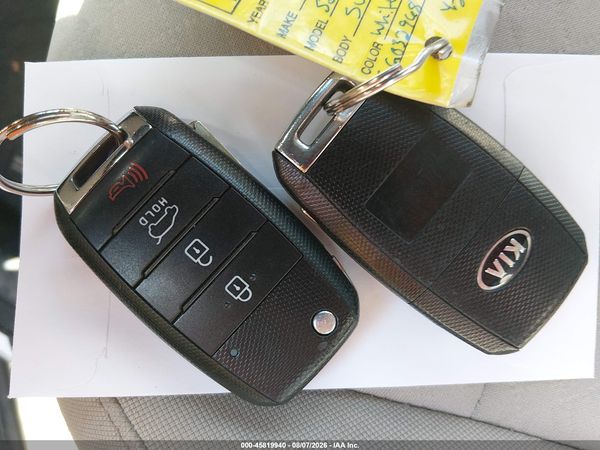2016 KIA SORENTO 2.4L LX