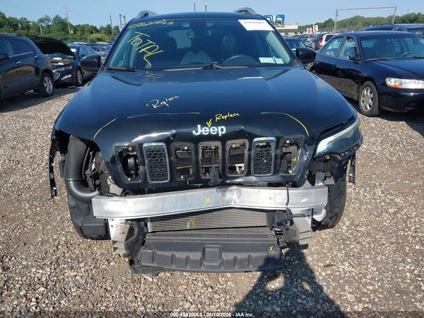 2019 JEEP CHEROKEE LATITUDE PLUS 4X4