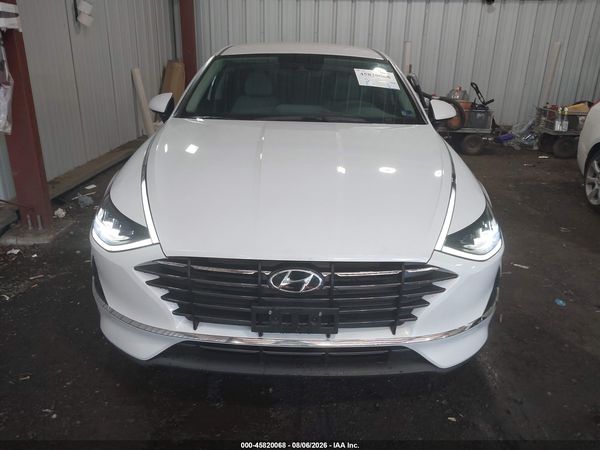 2022 HYUNDAI SONATA SE