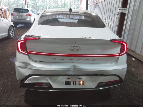 2022 HYUNDAI SONATA SE