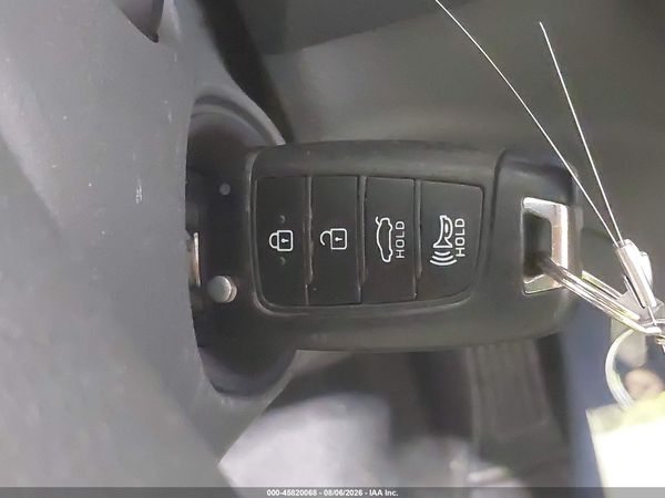 2022 HYUNDAI SONATA SE