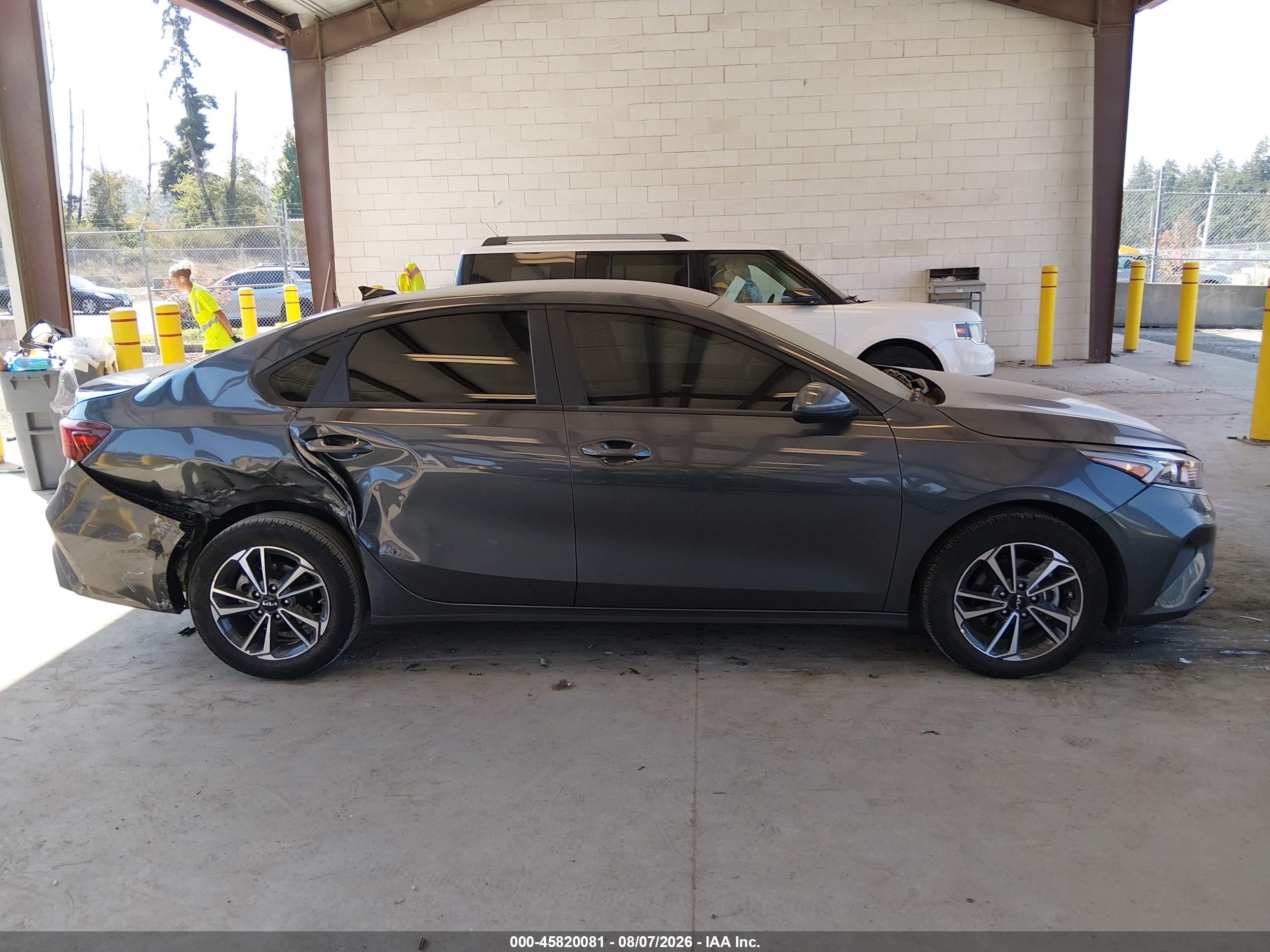 2023 KIA FORTE LXS
