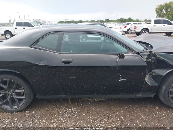 2022 DODGE CHALLENGER SXT