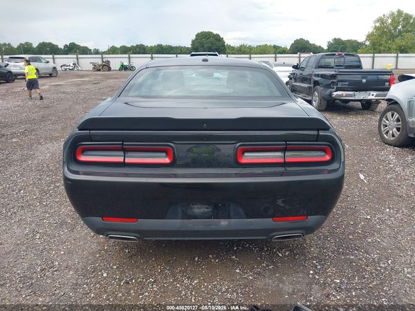 2022 DODGE CHALLENGER SXT