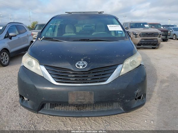 2012 TOYOTA SIENNA LE V6 8 PASSENGER