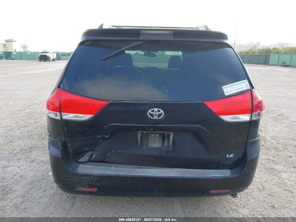 2012 TOYOTA SIENNA LE V6 8 PASSENGER