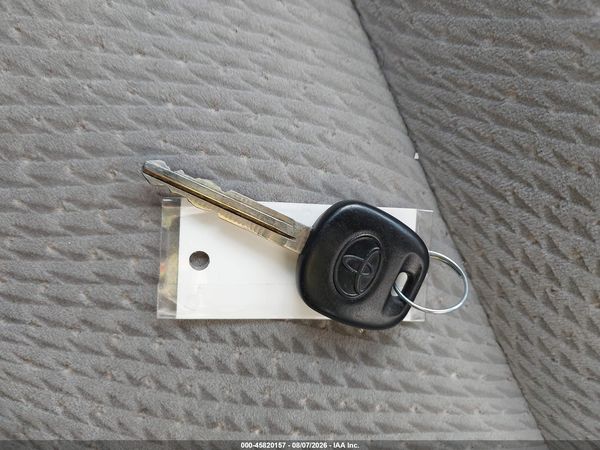 2012 TOYOTA SIENNA LE V6 8 PASSENGER