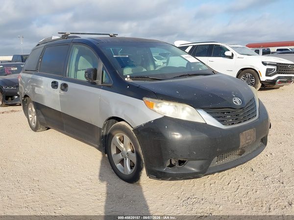 2012 TOYOTA SIENNA LE V6 8 PASSENGER