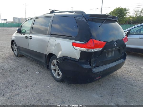 2012 TOYOTA SIENNA LE V6 8 PASSENGER