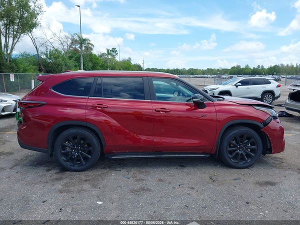 2025 TOYOTA HIGHLANDER XLE