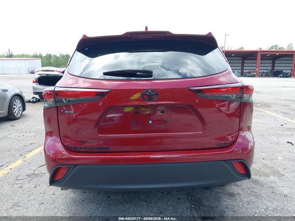 2025 TOYOTA HIGHLANDER XLE