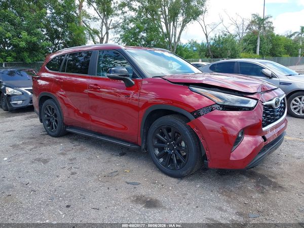 2025 TOYOTA HIGHLANDER XLE
