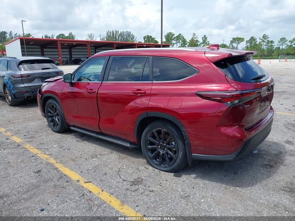 2025 TOYOTA HIGHLANDER XLE
