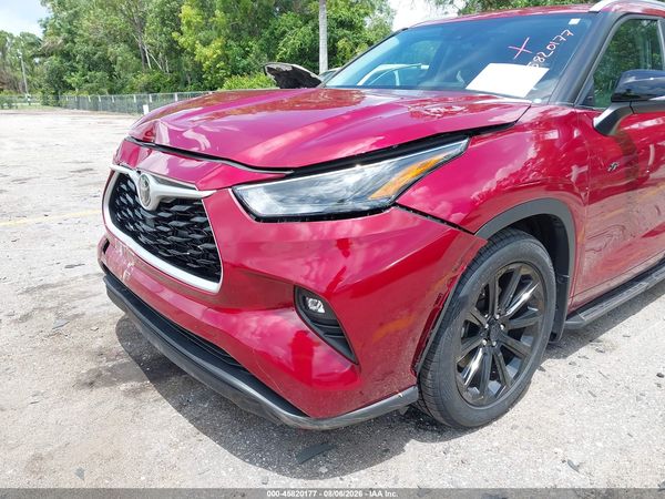 2025 TOYOTA HIGHLANDER XLE