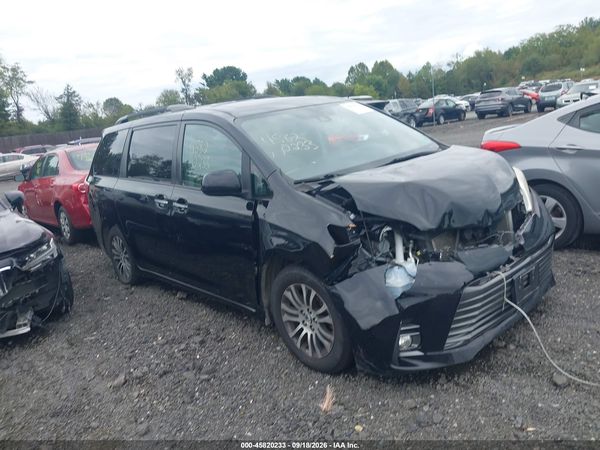 2019 TOYOTA SIENNA XLE 8 PASSENGER — I1