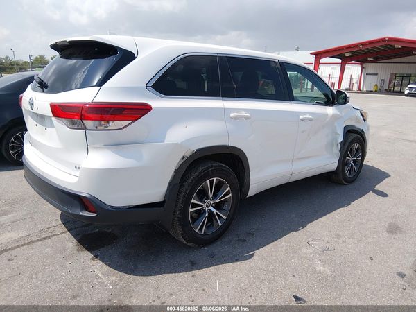 2017 TOYOTA HIGHLANDER LE PLUS