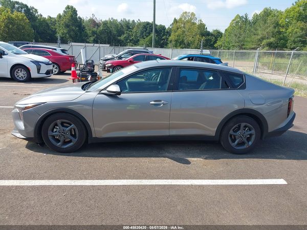 2026 KIA K4 LXS