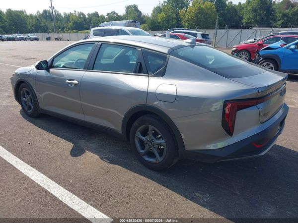 2026 KIA K4 LXS
