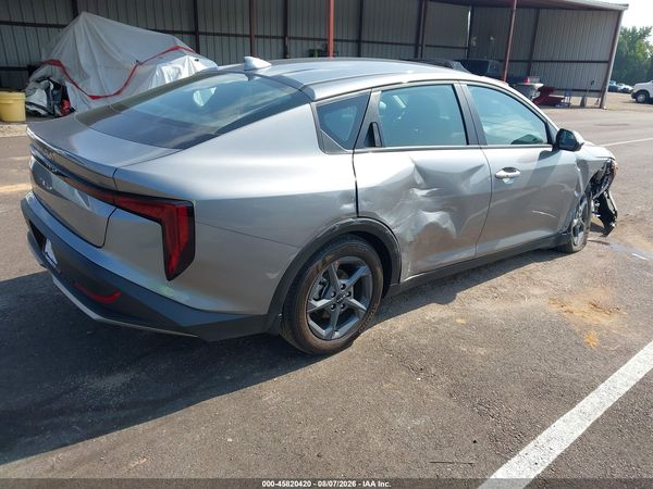 2026 KIA K4 LXS