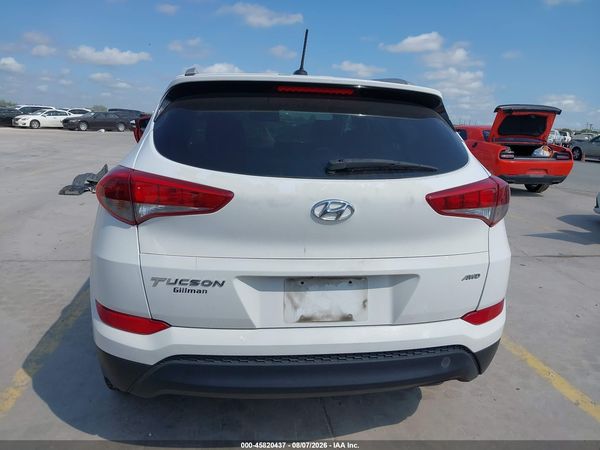 2017 HYUNDAI TUCSON SE