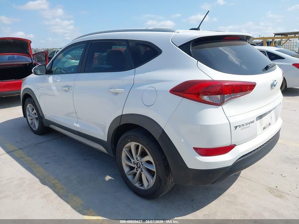 2017 HYUNDAI TUCSON SE